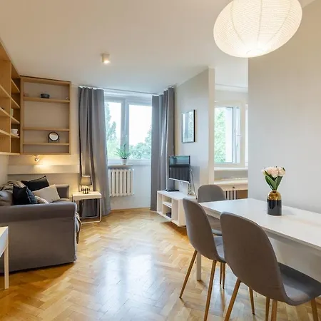 Chic - Stare - Cozy And Stylish - Zamenhofa Apartment *